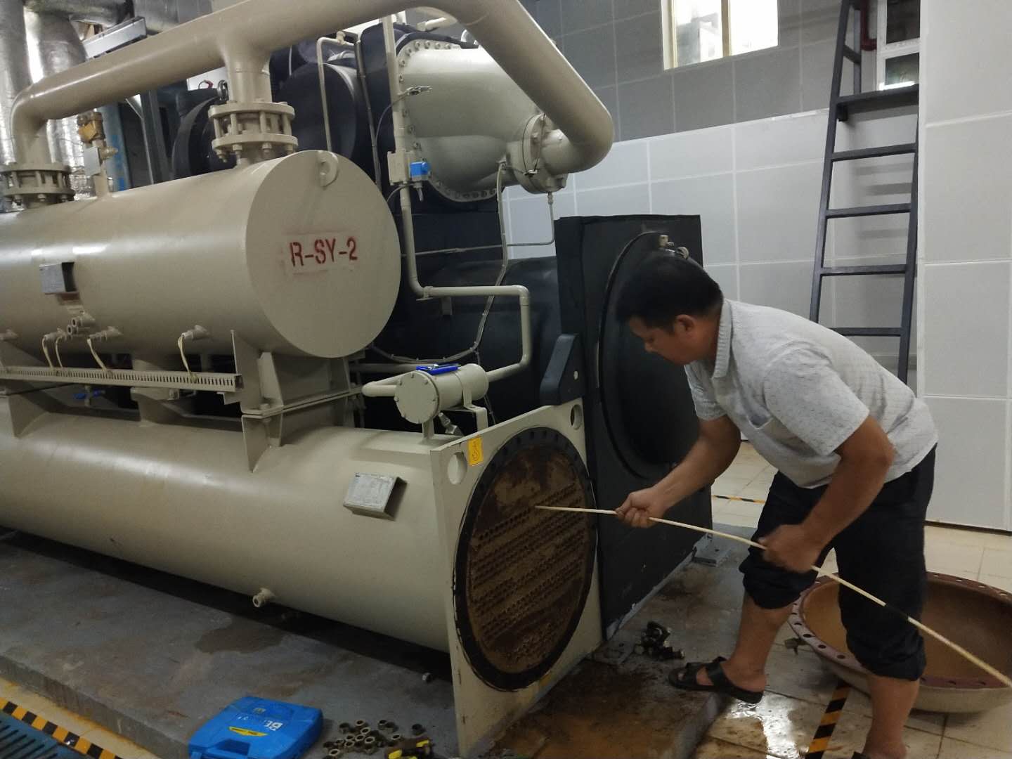 我司参与粤电广场A、B座中央空调循环水质处理服务项目招标-东莞循环水处理-中央空调循环水处理