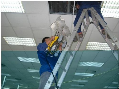 开景公司对润盟五金厂排气管道清洗-风管清洗-风道清洗