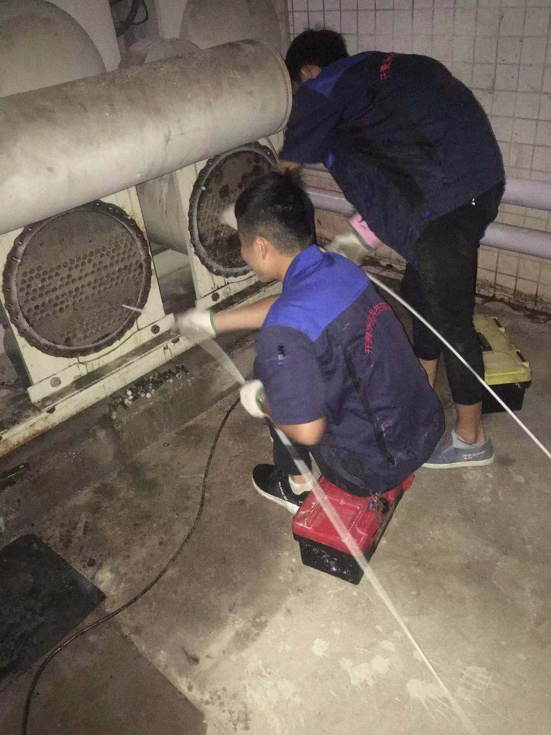 中央空调冷凝器出现高温情况怎么办？冷凝器高温-空调冷凝器-压缩机